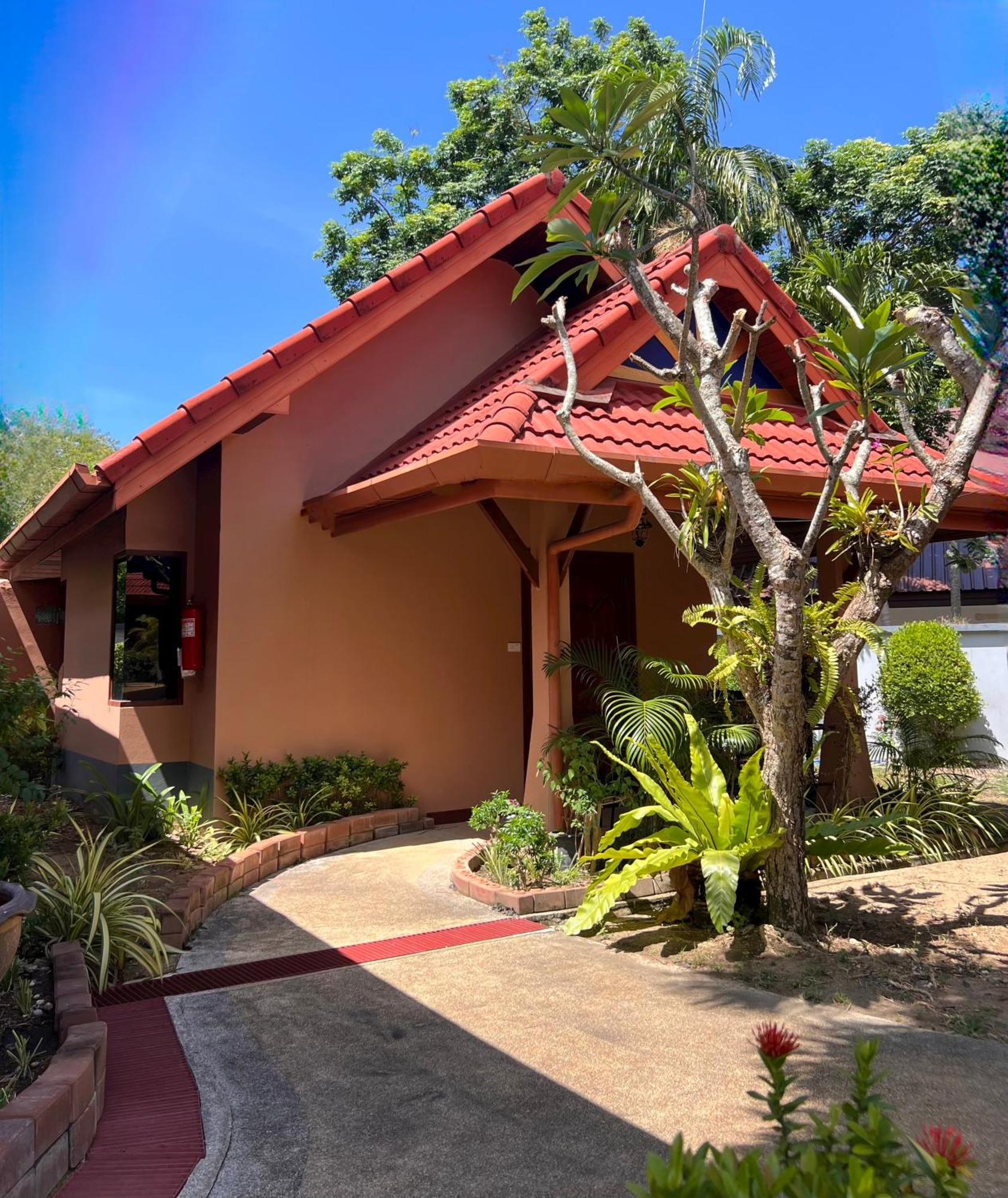 The Pace Phuket Boutique Resort Rawai Eksteriør billede